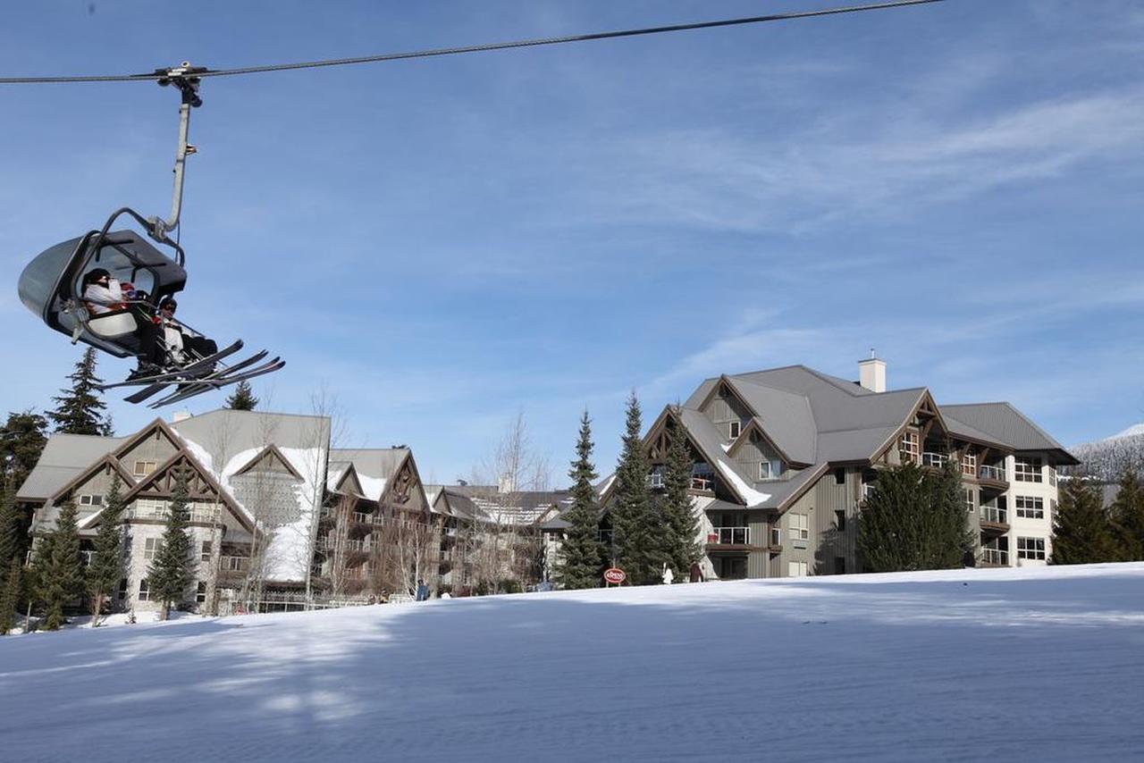 Aparthotel Aspens Blackcomb Whistler Zewnętrze zdjęcie