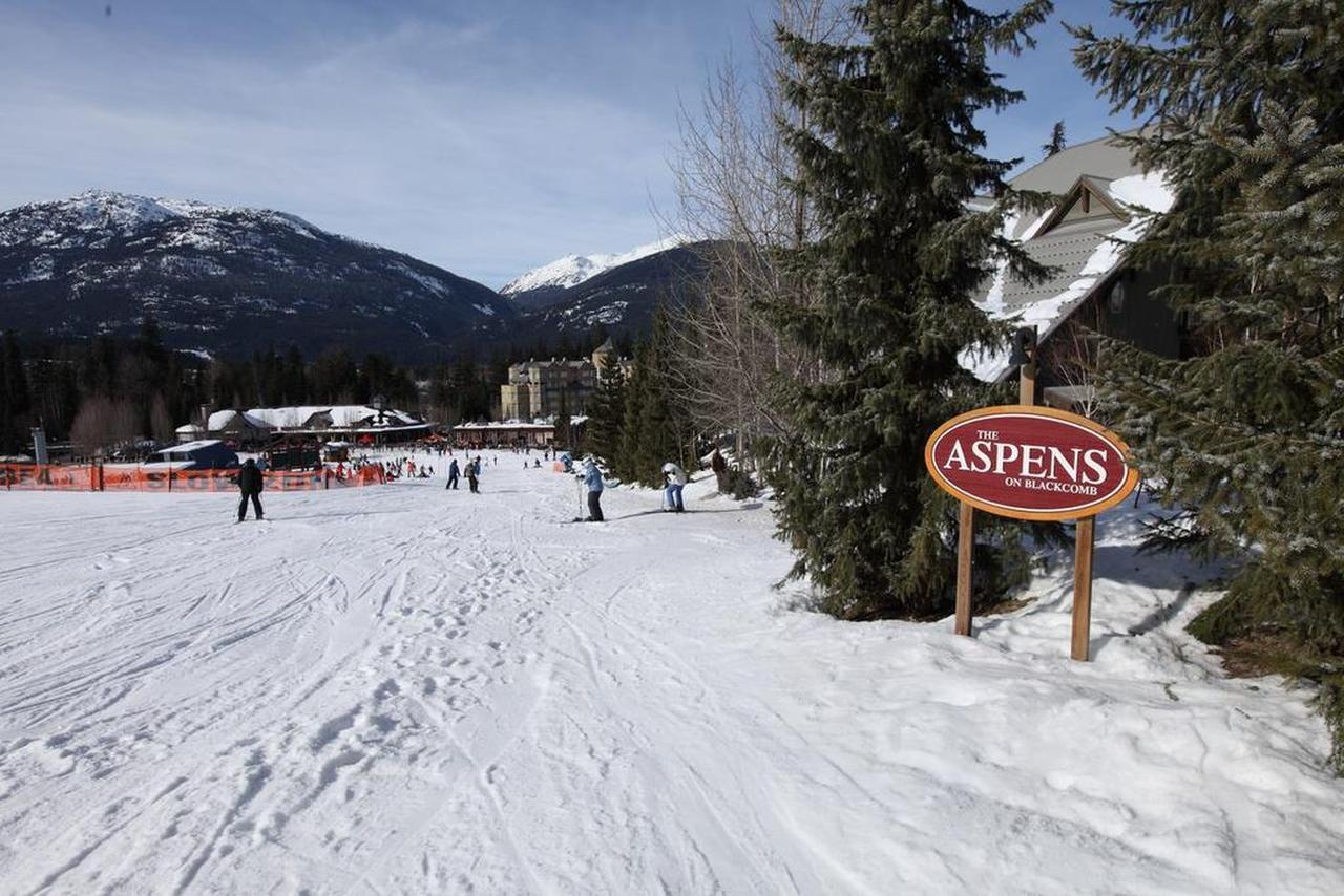 Aparthotel Aspens Blackcomb Whistler Zewnętrze zdjęcie