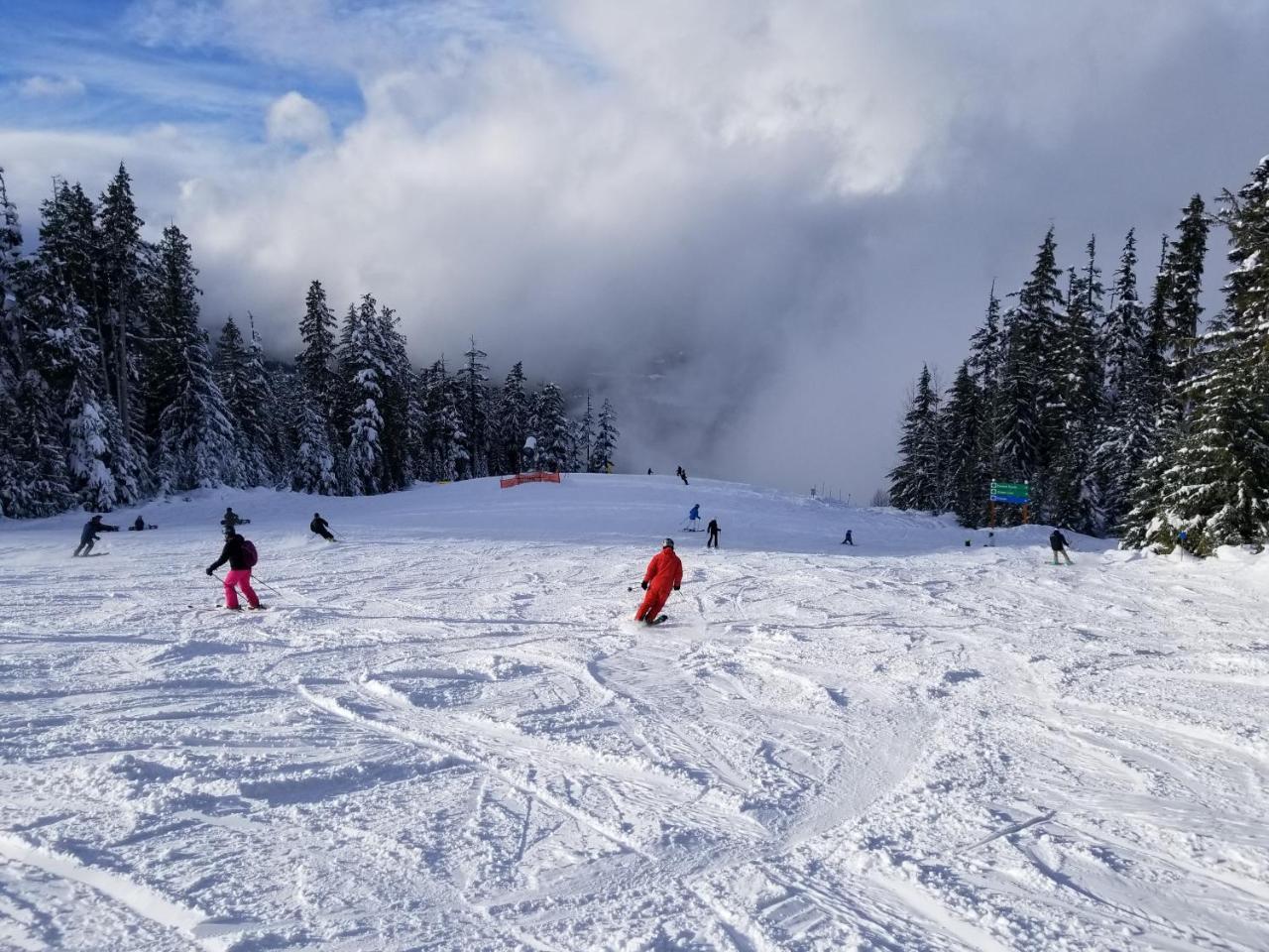 Aparthotel Aspens Blackcomb Whistler Zewnętrze zdjęcie