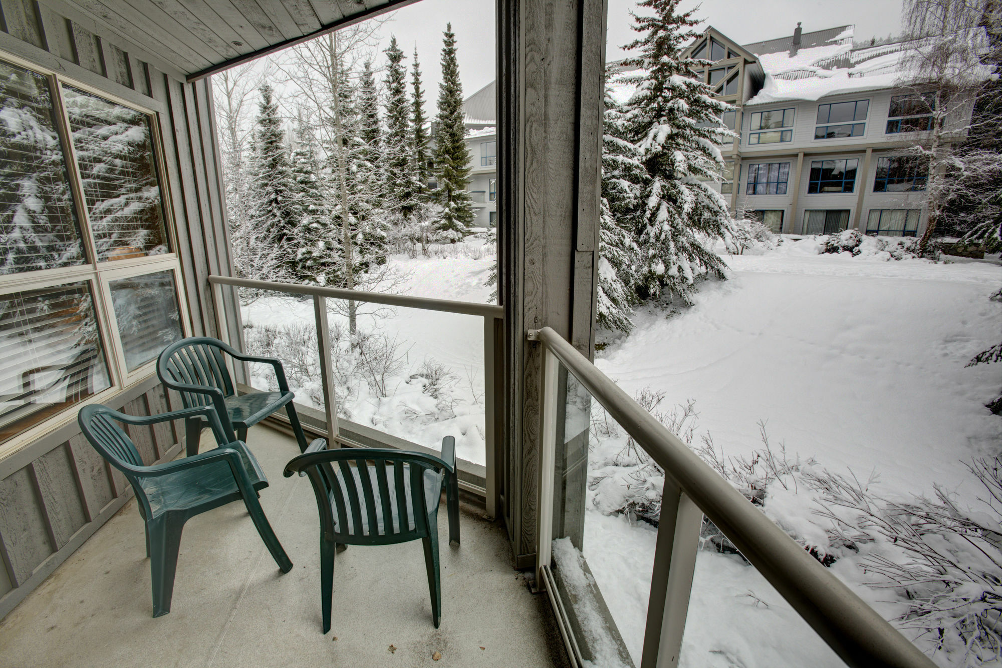 Aparthotel Aspens Blackcomb Whistler Zewnętrze zdjęcie