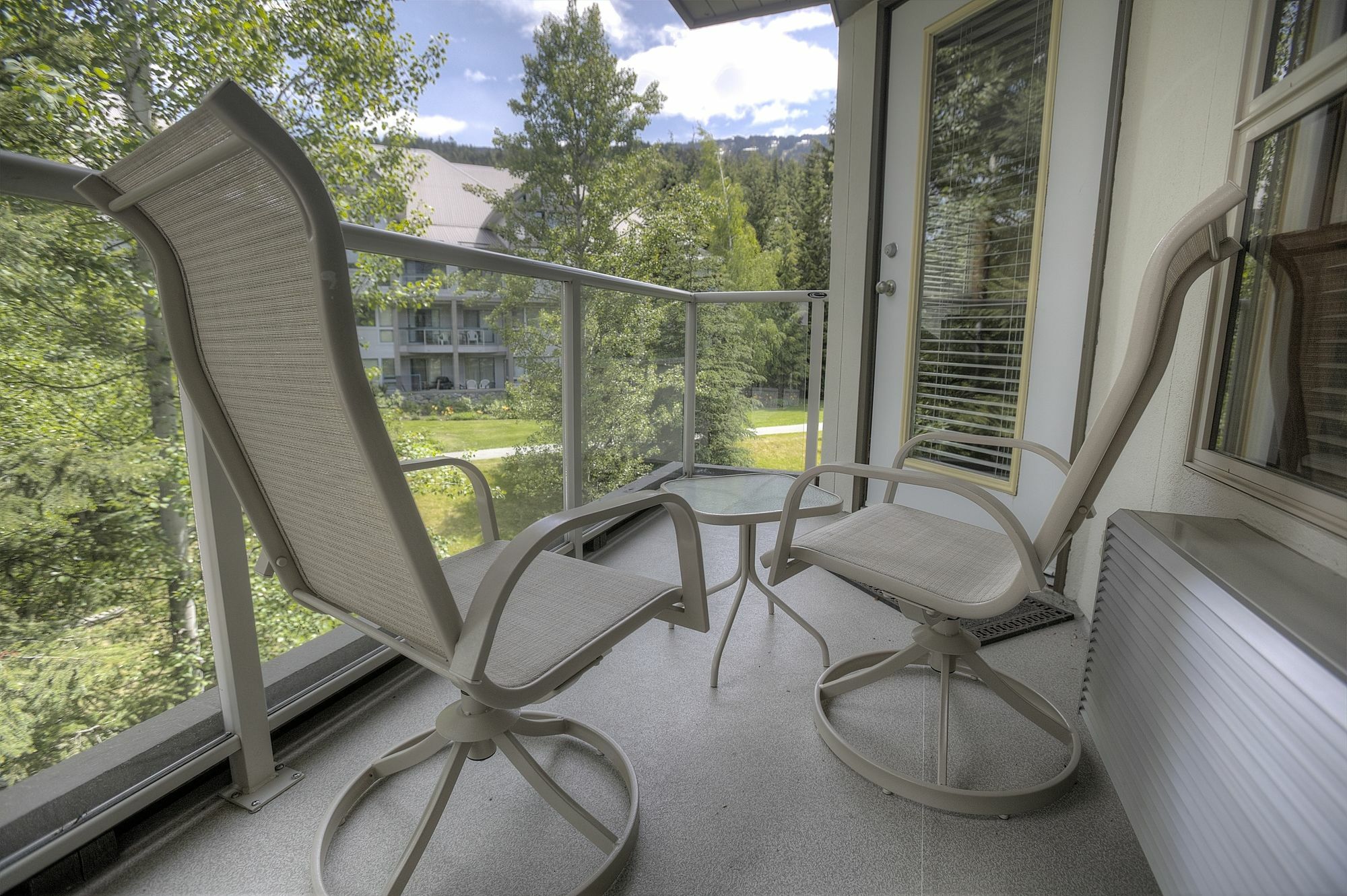 Aparthotel Aspens Blackcomb Whistler Zewnętrze zdjęcie